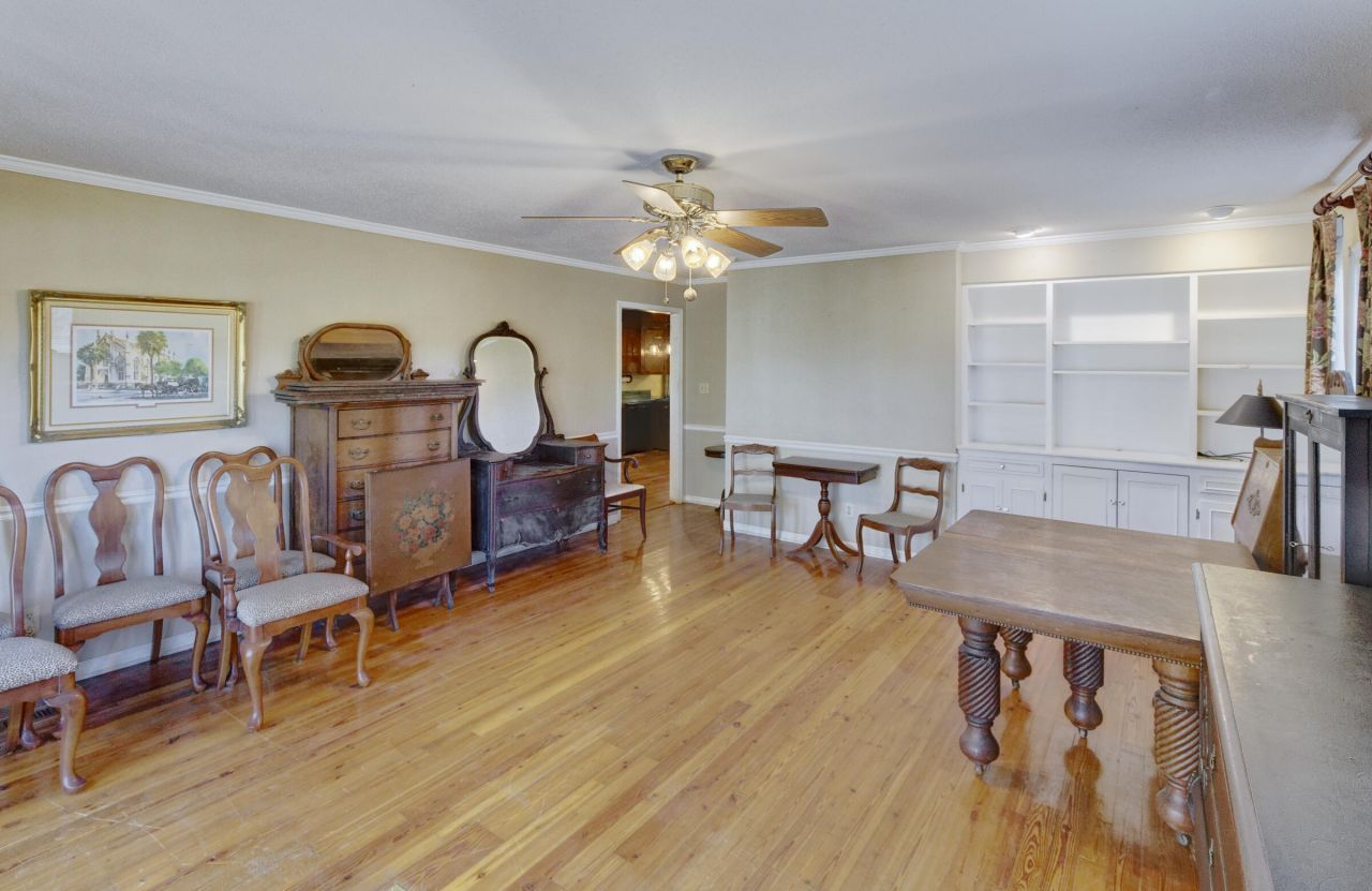 101 Dorchester Lane Photo 33