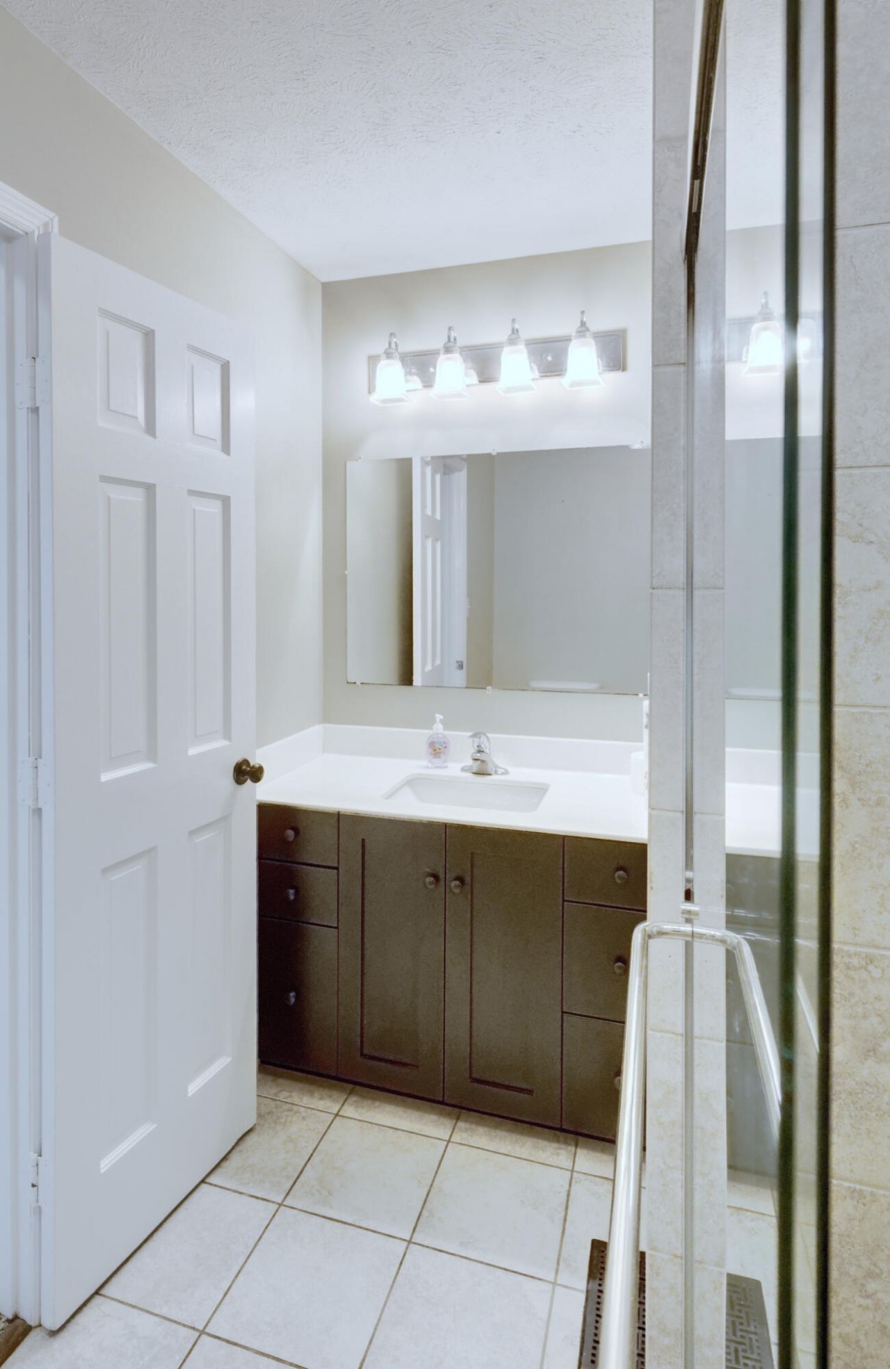 101 Dorchester Lane Photo 38