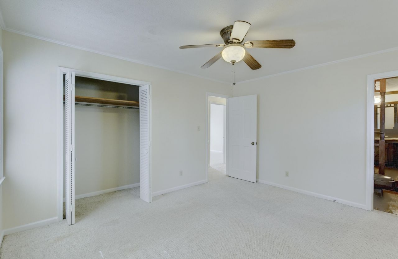 101 Dorchester Lane Photo 40