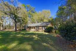 101 Dorchester Lane photo 4