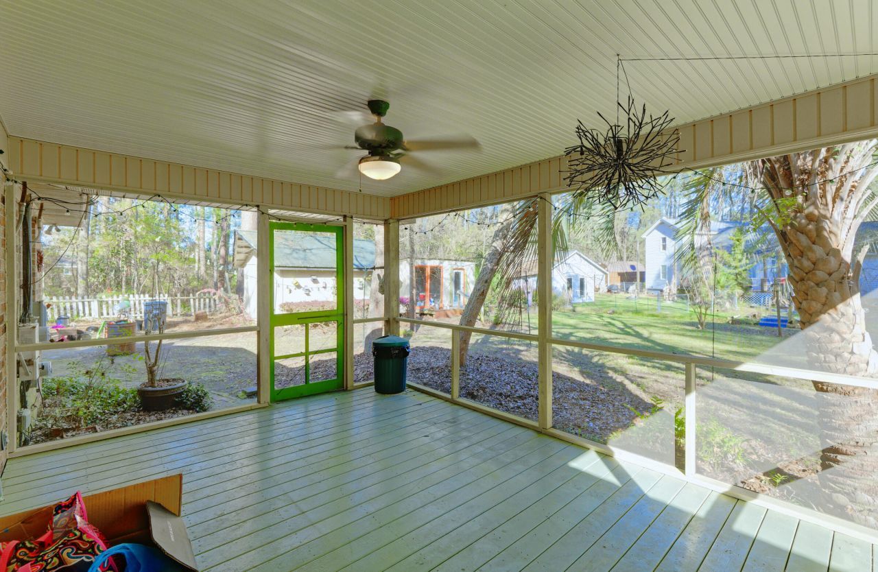 101 Dorchester Lane Photo 51