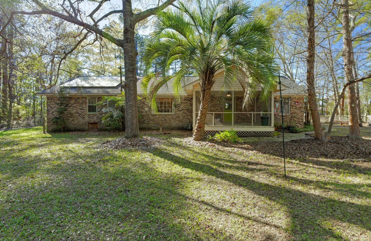 101 Dorchester Lane Photo 9