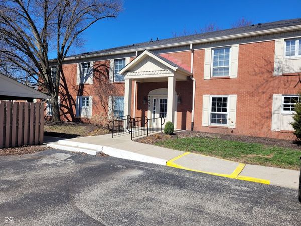 7450 Lions Head Drive, Unit # A, Indianapolis, IN 46260