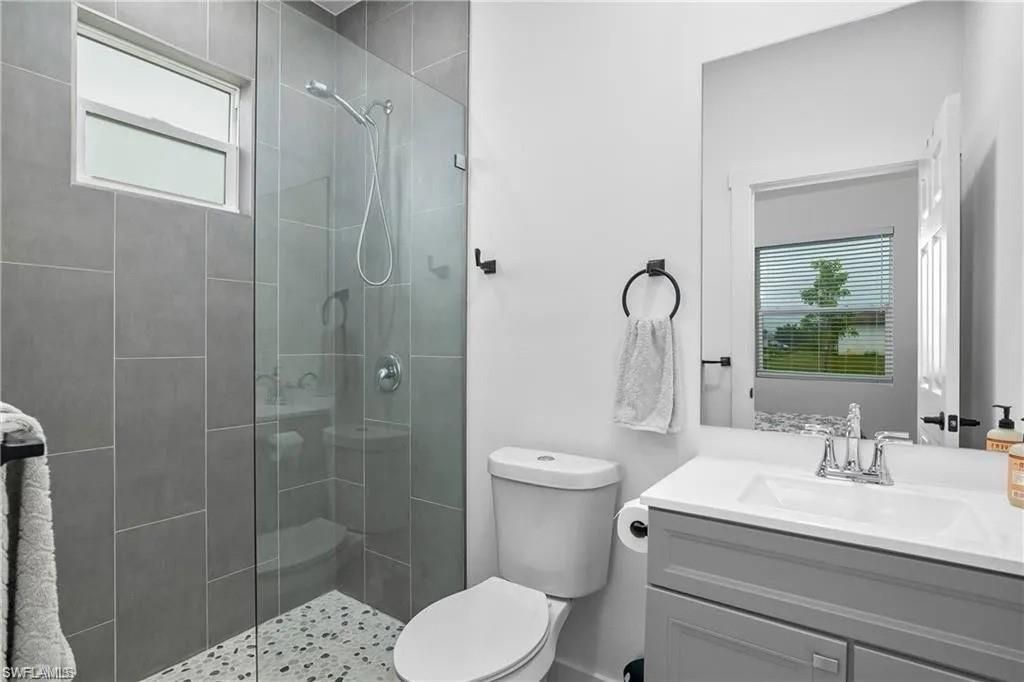 313/315 Ivan Ave S, Lehigh Acres, FL 33973 Photo