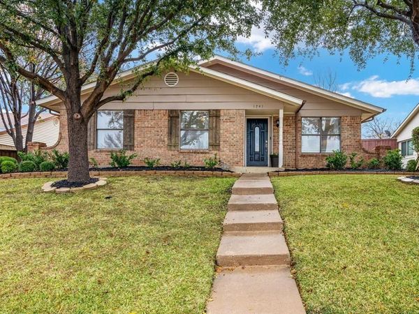 1741 Delaford Drive, Carrollton, TX 75007