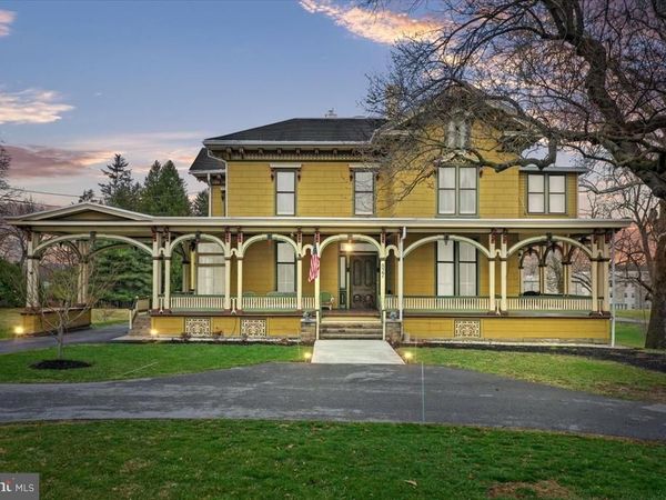 827 PHILADELPHIA AVENUE, CHAMBERSBURG, PA 17201