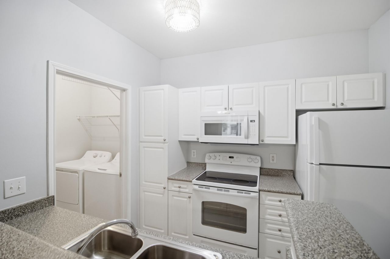 130 River Landing Drive Photo 8