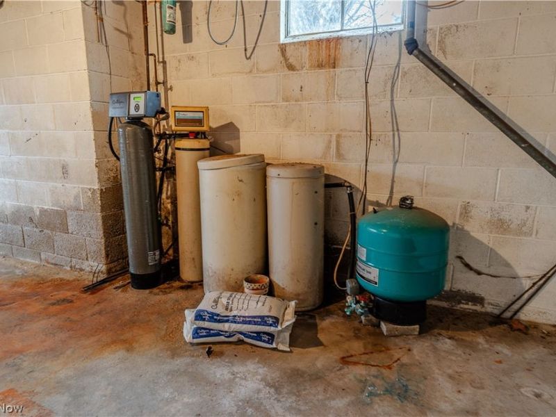 3967 Crooked Run Road NW, New Philadelphia, OH 44663 Photo 33