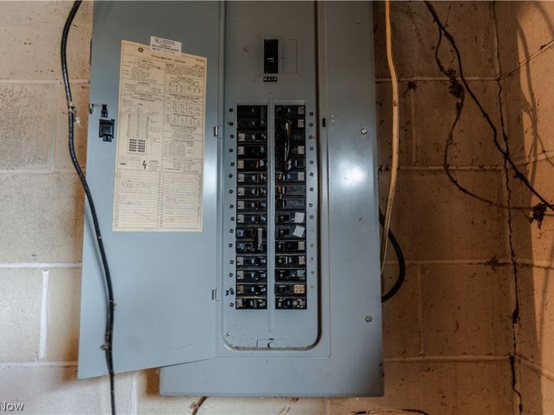 3967 Crooked Run Road NW, New Philadelphia, OH 44663 Photo 34