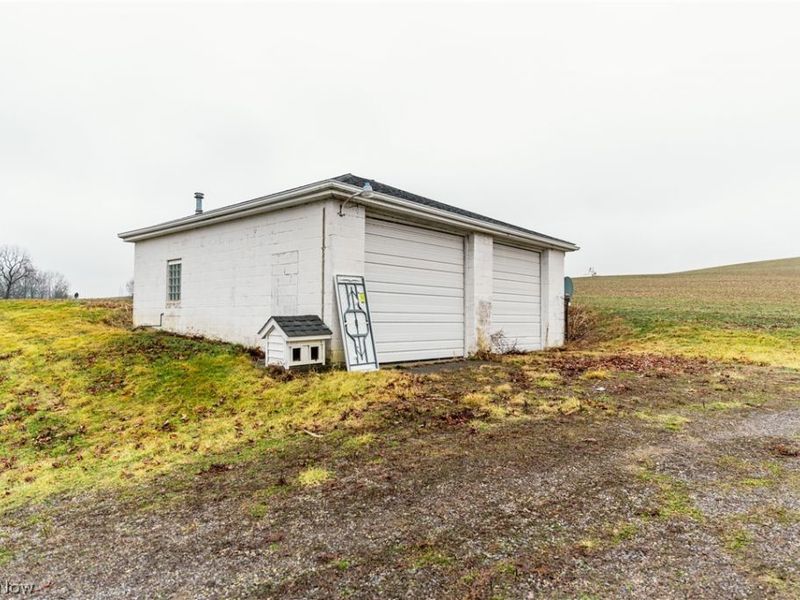 3967 Crooked Run Road NW, New Philadelphia, OH 44663 Photo 38