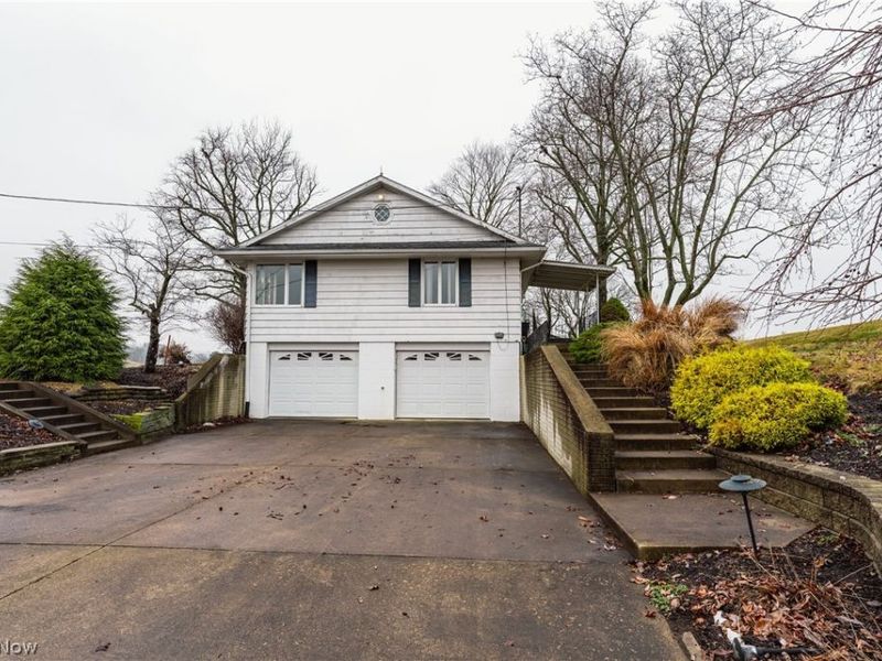 3967 Crooked Run Road NW, New Philadelphia, OH 44663 Photo 5