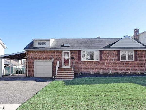 16 Maple Ave, South Hackensack, NJ 07606