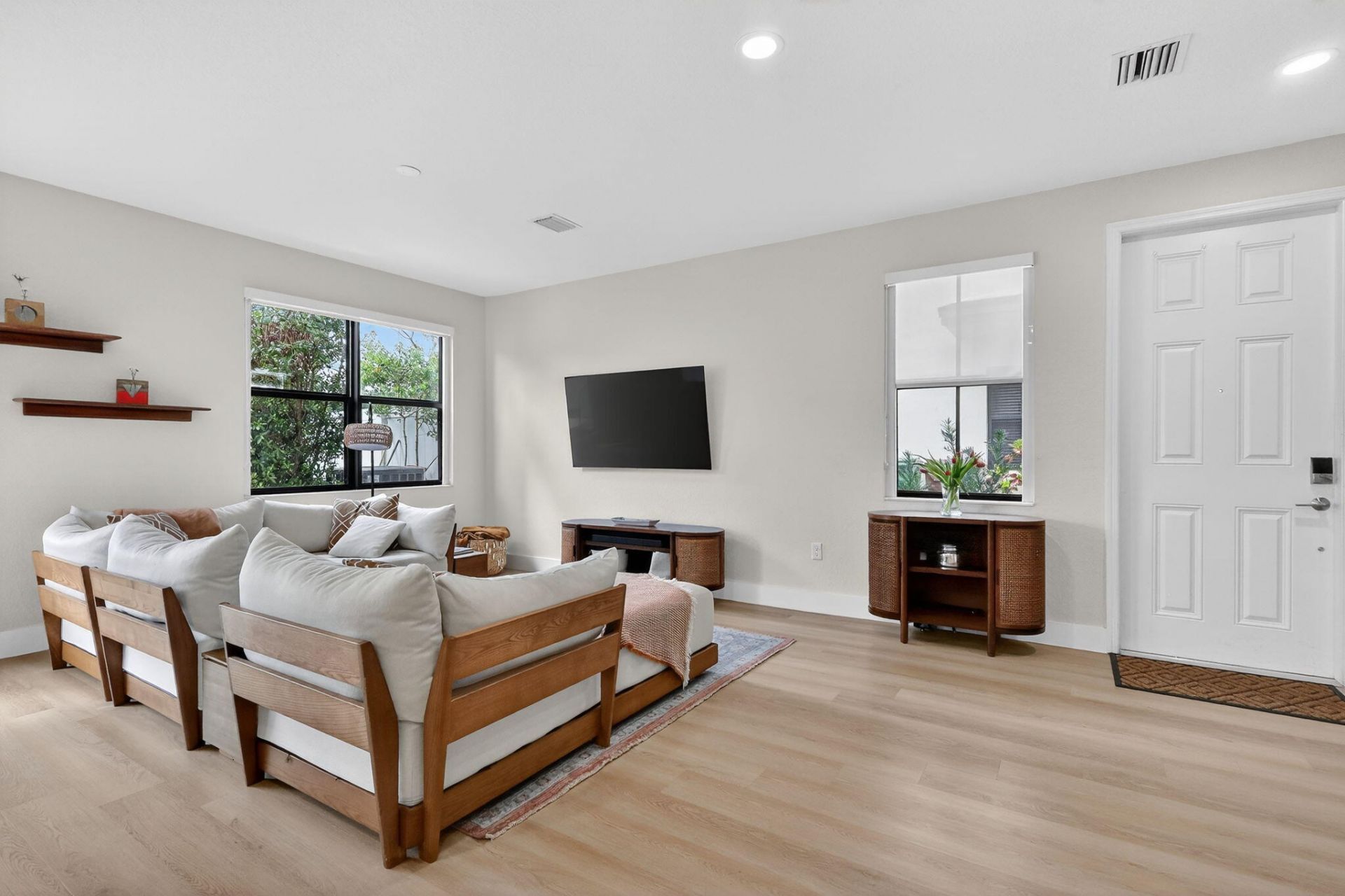 3234 W 100th Terrace, Hialeah, FL 33018 Photo