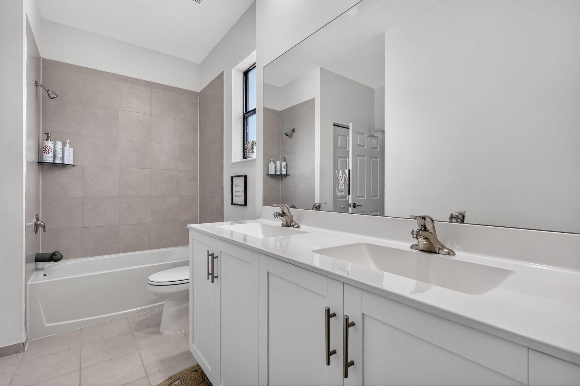 3234 W 100th Terrace, Hialeah, FL 33018 Photo