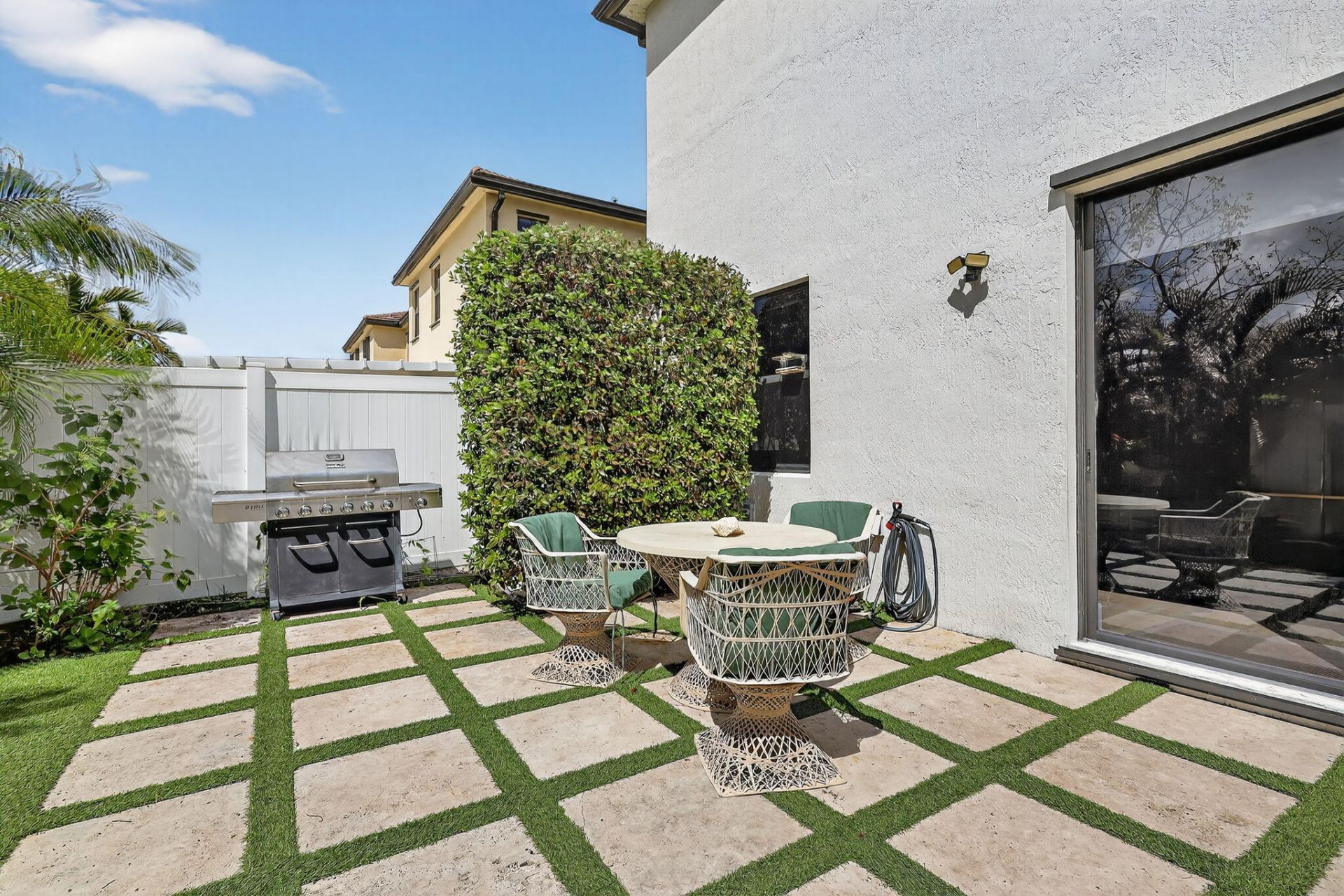 3234 W 100th Terrace, Hialeah, FL 33018 Photo