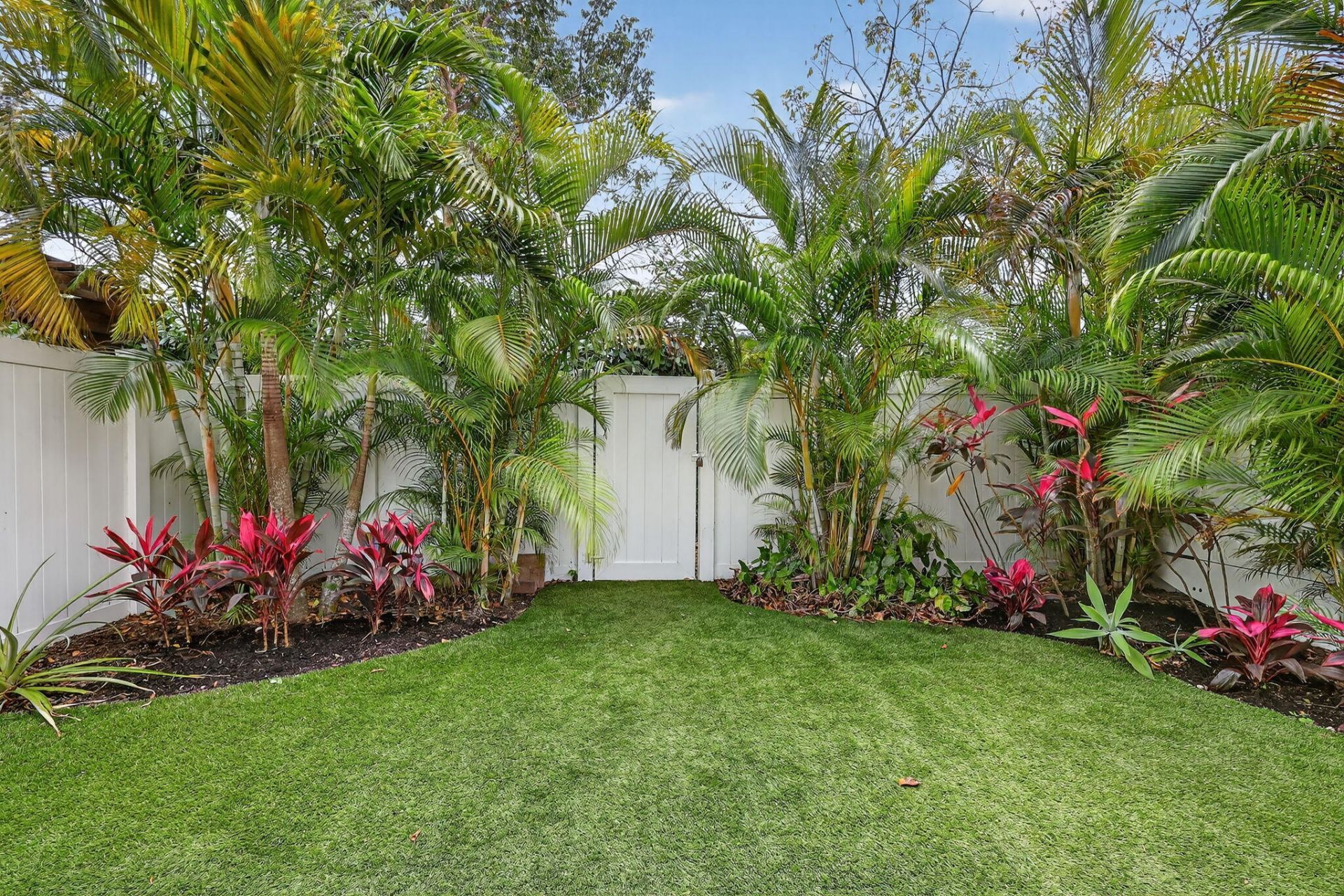 3234 W 100th Terrace, Hialeah, FL 33018 Photo