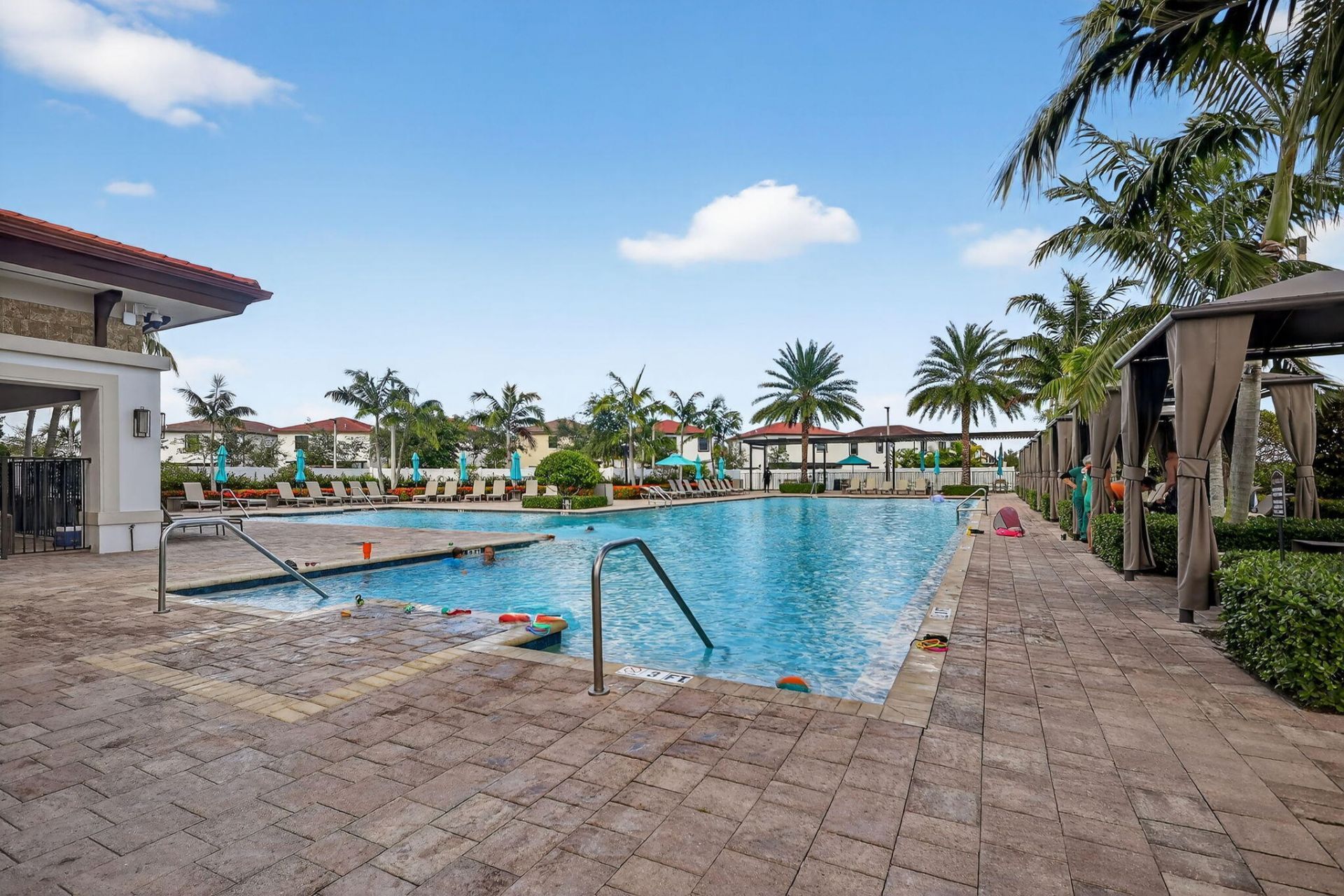 3234 W 100th Terrace, Hialeah, FL 33018 Photo