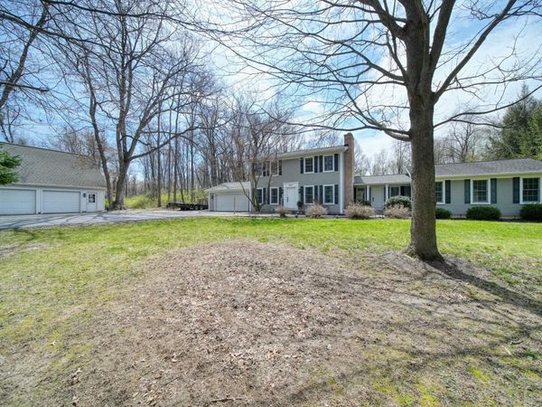 5427 Vrooman Road, Jackson, MI 49201