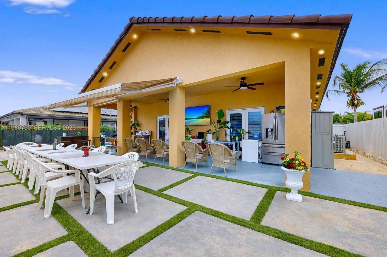 1405 SE 7th St, Homestead, FL 33033 Photo