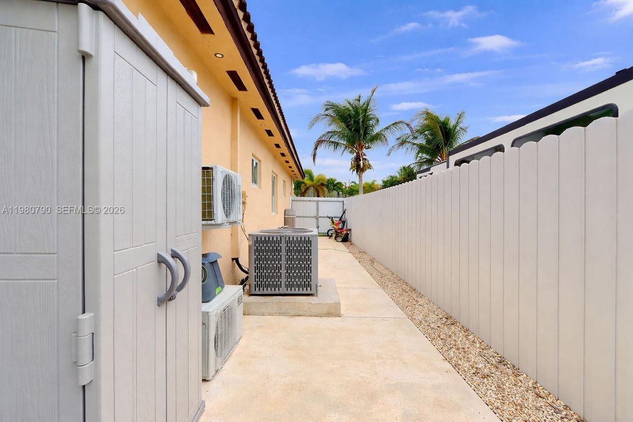 1405 SE 7th St, Homestead, FL 33033 Photo