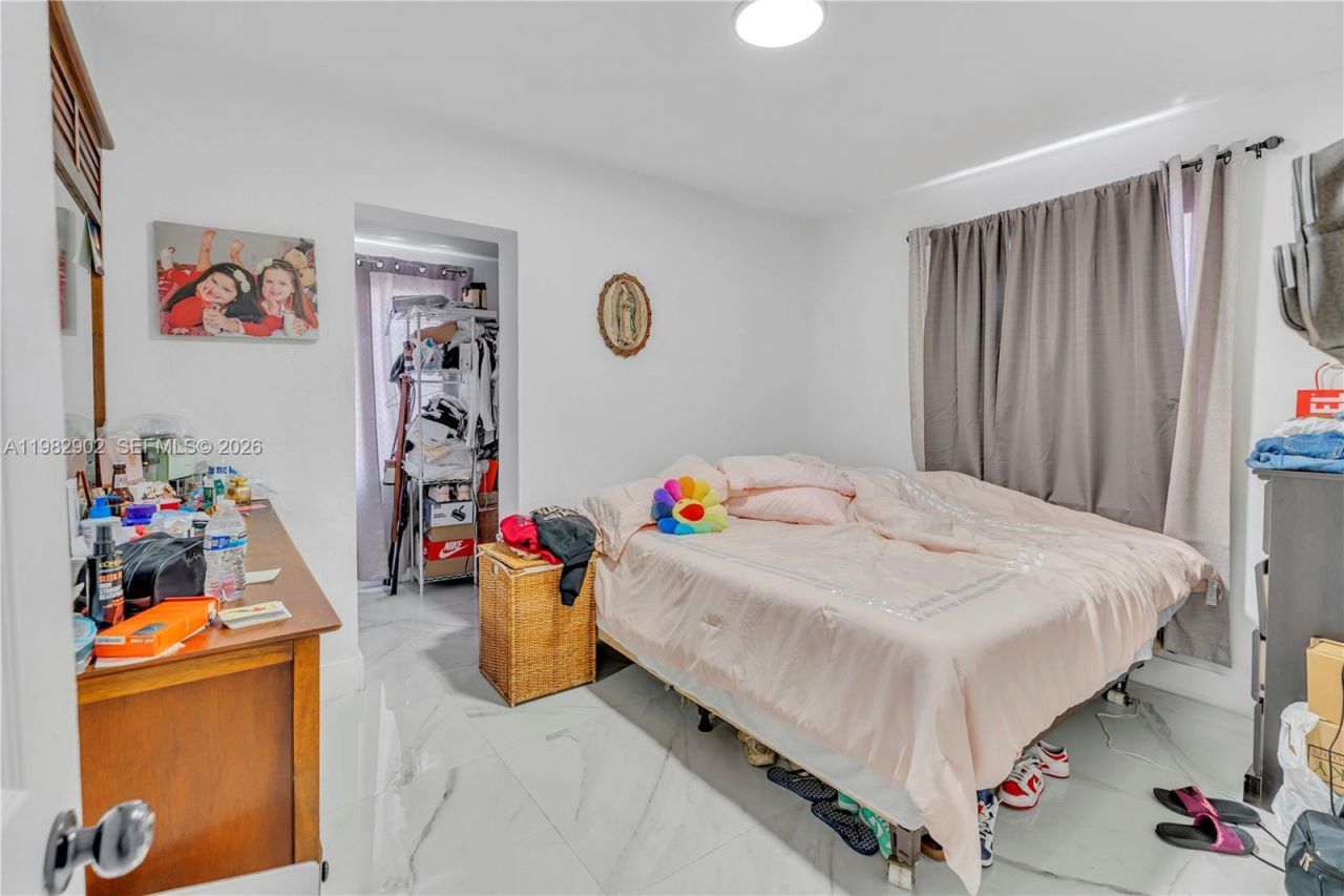 250 NW 34th Ave , Miami, FL 33125 Photo