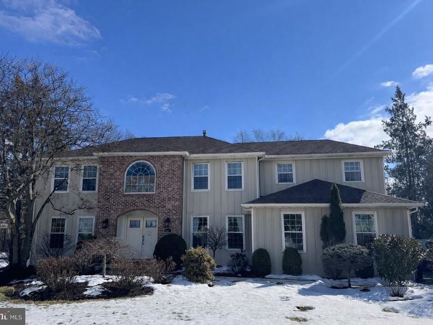 102 Oval Lane , North Wales, PA 19454 Main Photo