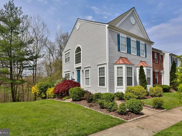 5111 LANDS END COURT , DUMFRIES, VA 22025