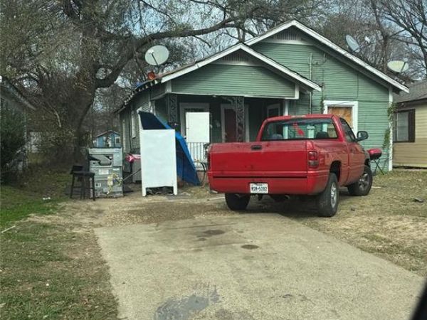 420 Champ Clark Street, Shreveport, LA 71108