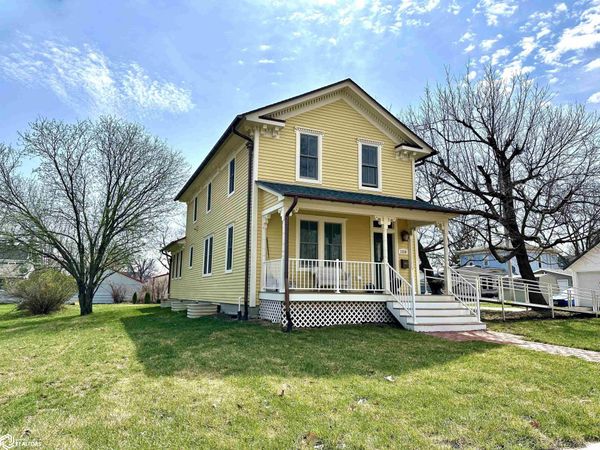 1316 4th Avenue, Grinnell, IA 50112