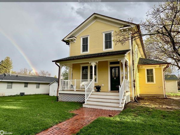 1316 4th Avenue, Grinnell, IA 50112