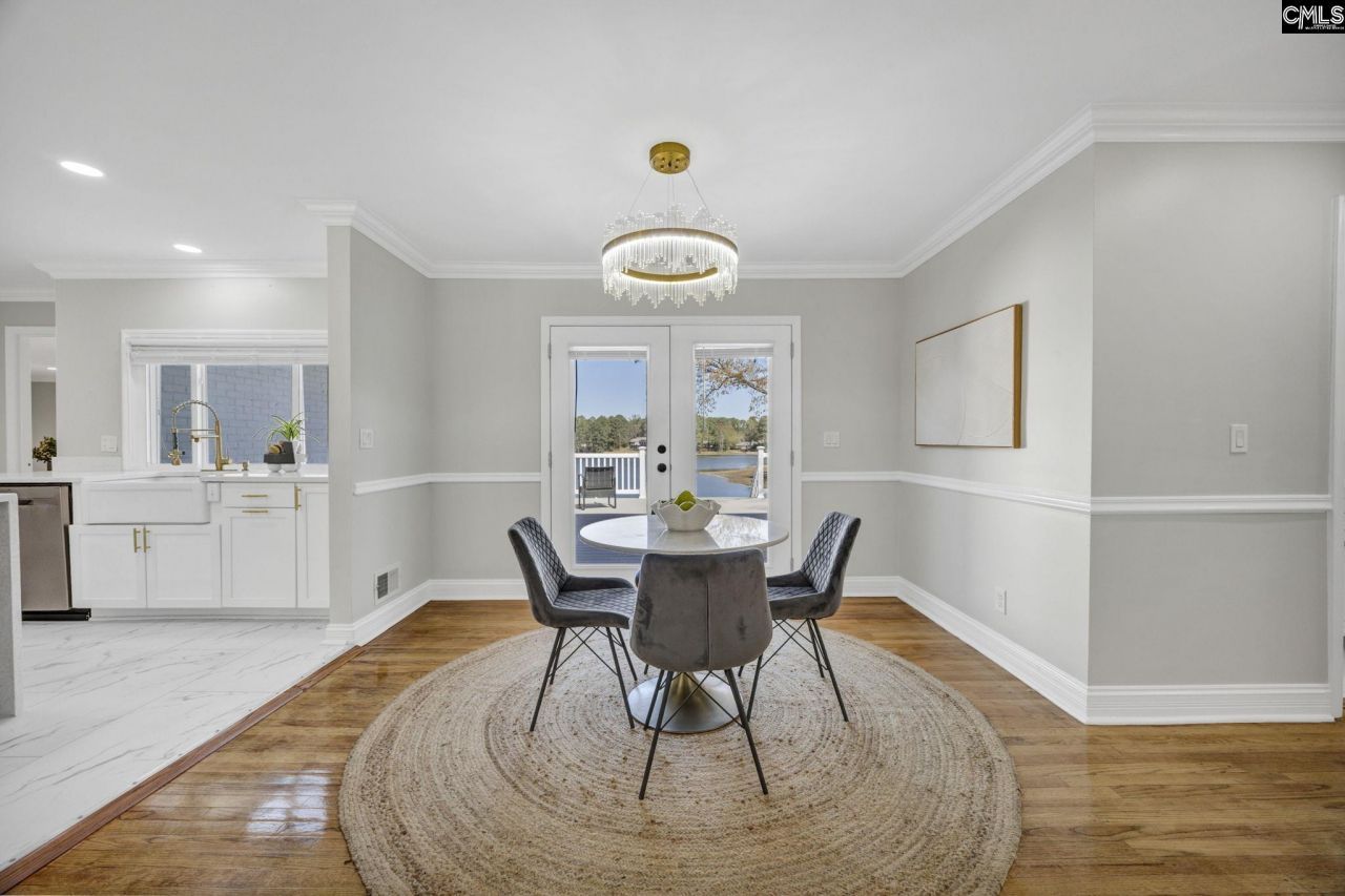 405 Park Lake Circle Photo 17