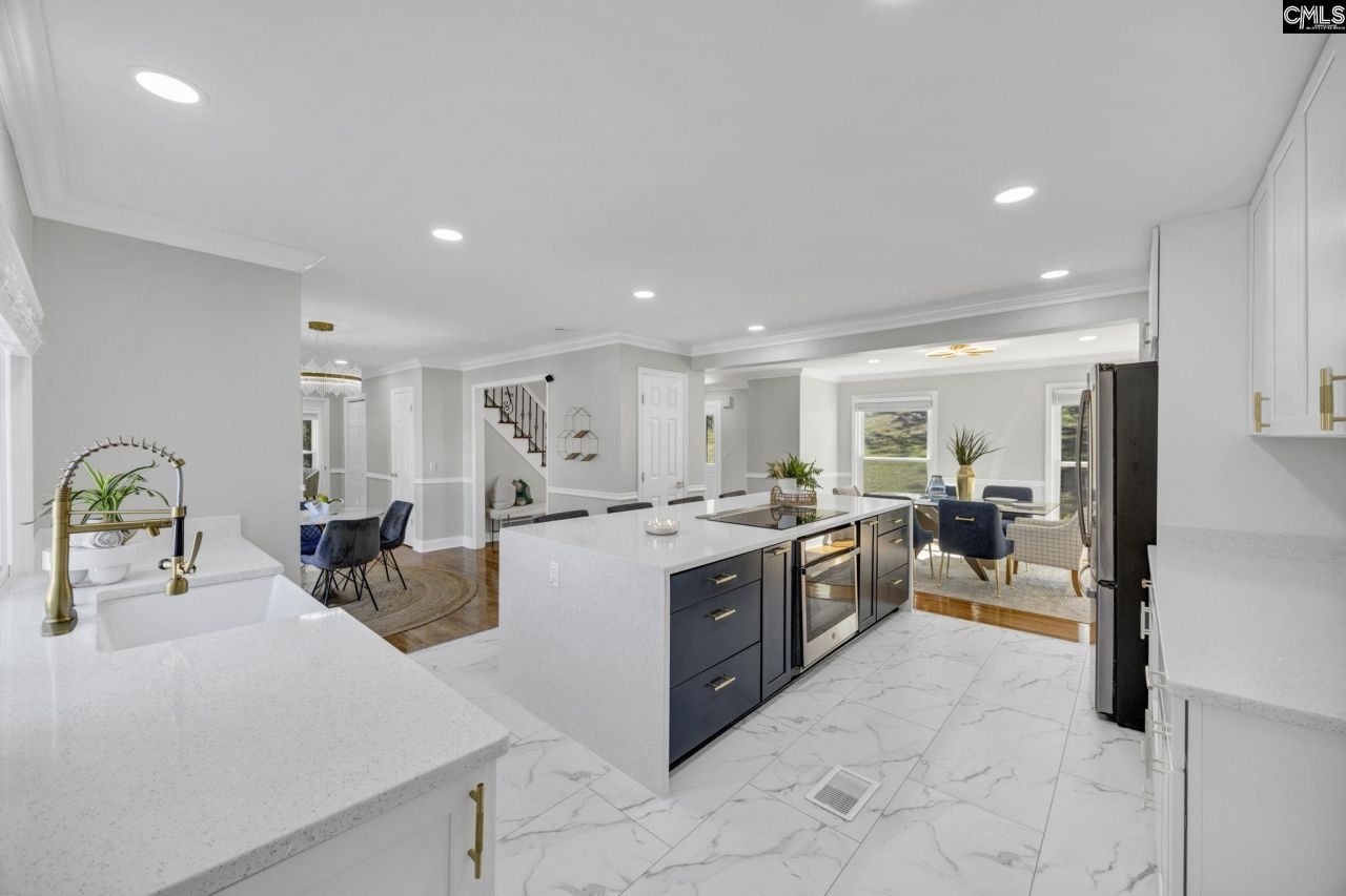 405 Park Lake Circle Photo 18