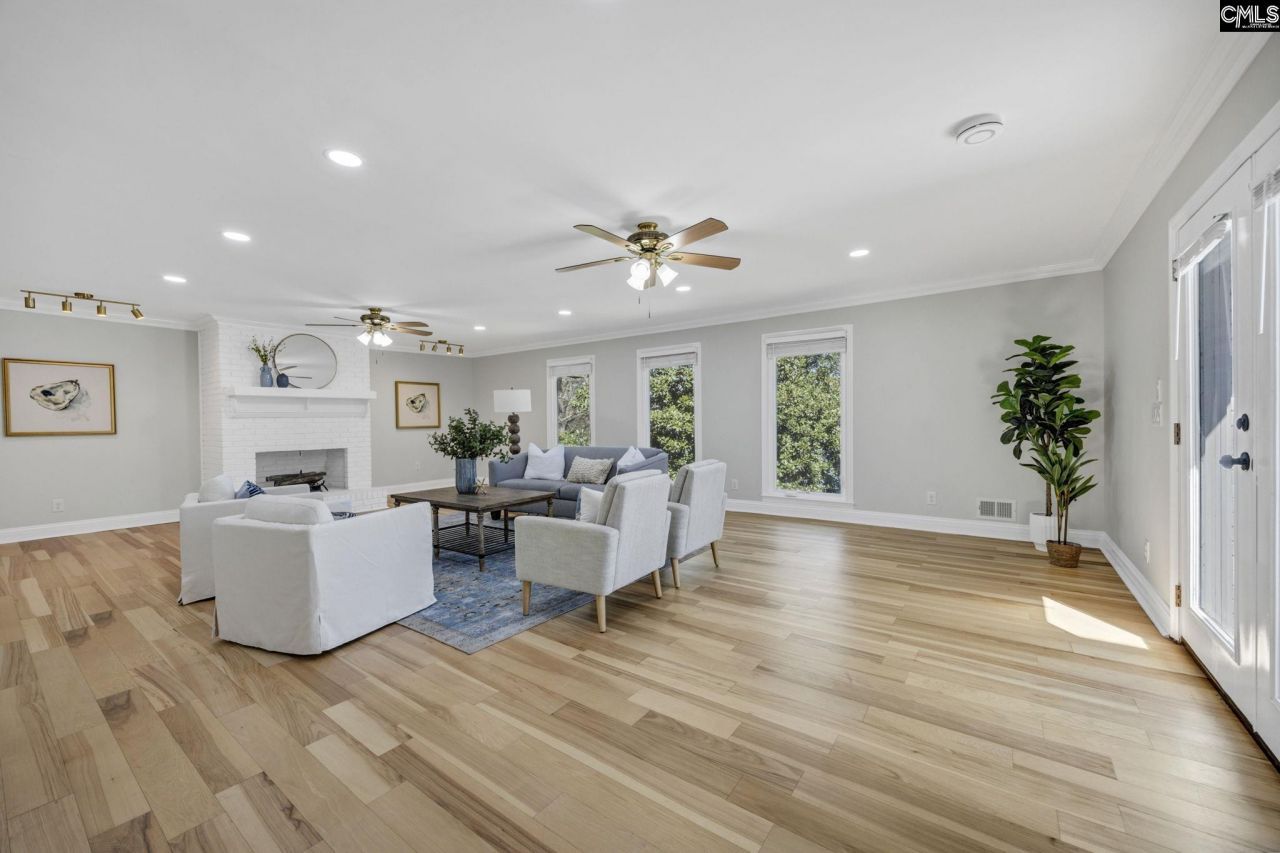 405 Park Lake Circle Photo 25