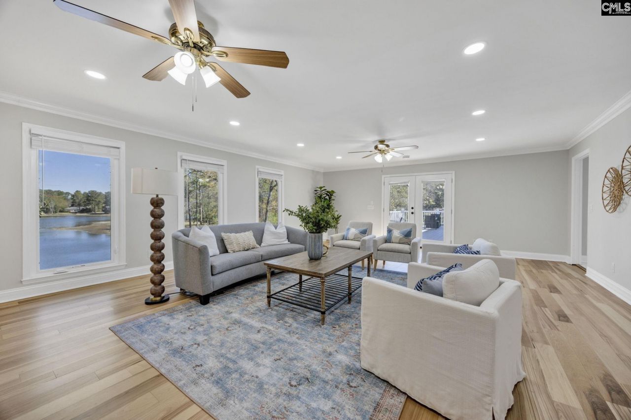 405 Park Lake Circle Photo 26