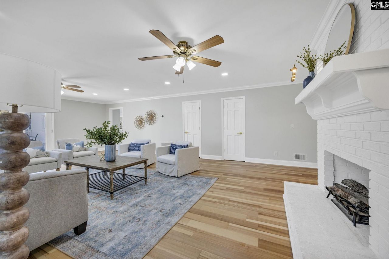 405 Park Lake Circle Photo 27