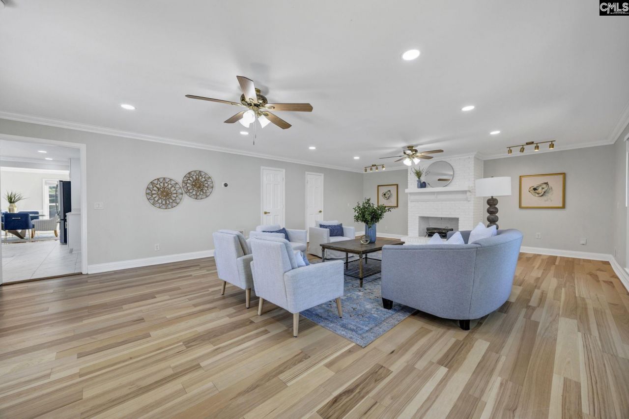 405 Park Lake Circle Photo 28