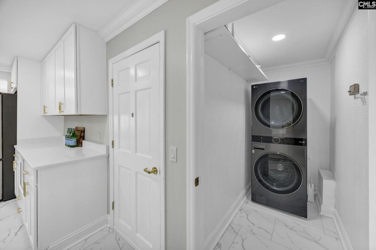 405 Park Lake Circle Photo 30