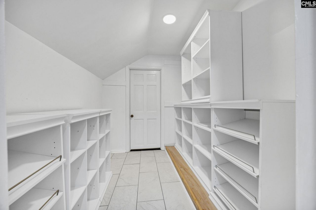 405 Park Lake Circle Photo 44