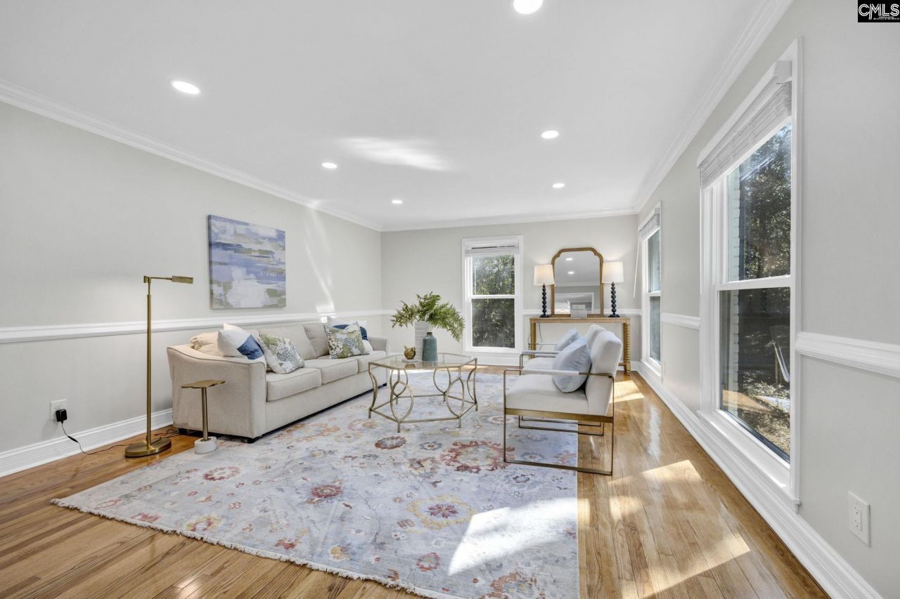 405 Park Lake Circle Photo 7