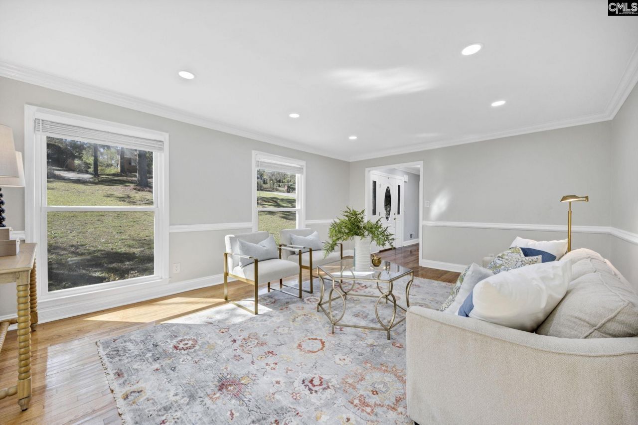 405 Park Lake Circle Photo 8