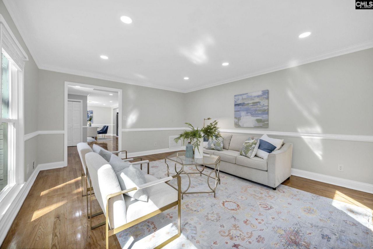 405 Park Lake Circle Photo 9