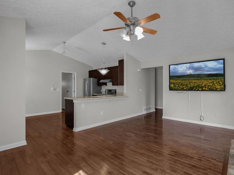 2926 Royalwood Drive, Dublin, OH 43017 Photo 9