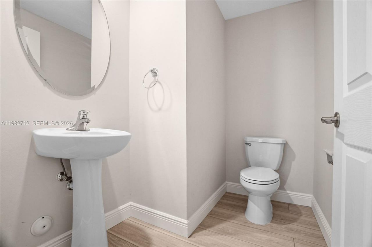 4665 Caspian Way, Davie, FL 33314 Photo