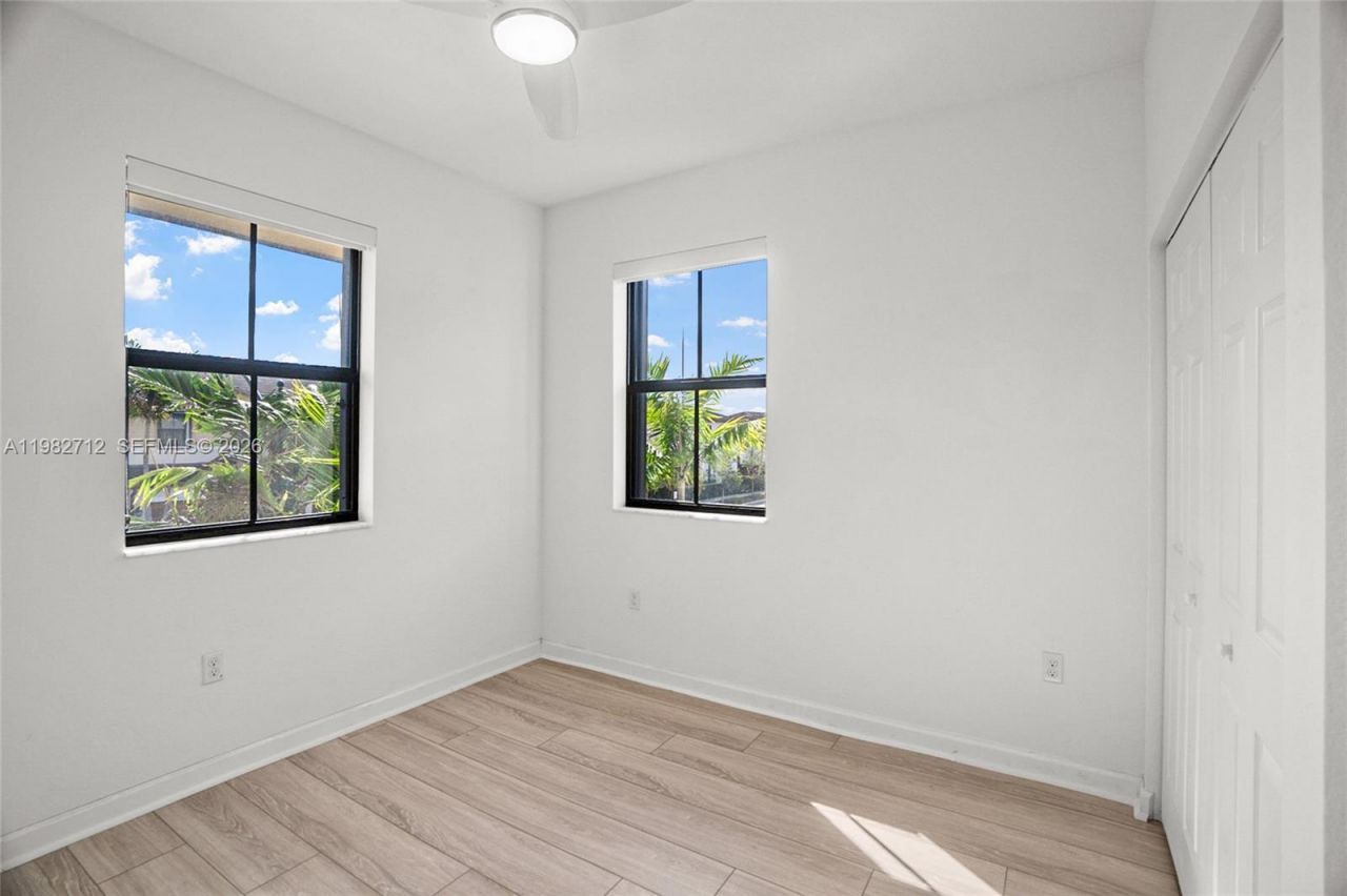 4665 Caspian Way, Davie, FL 33314 Photo