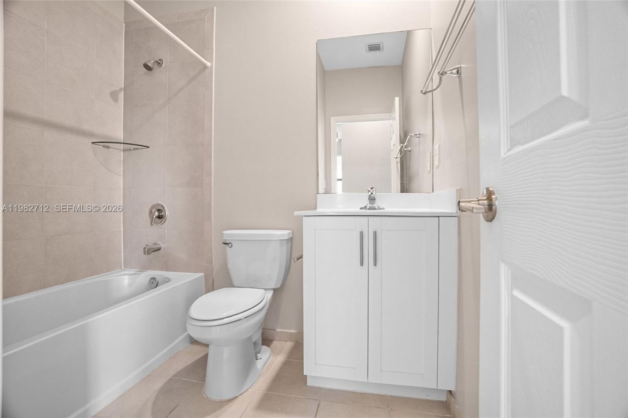 4665 Caspian Way, Davie, FL 33314 Photo