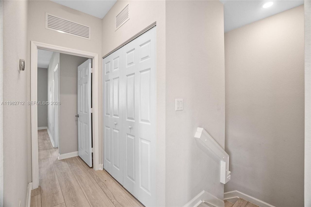 4665 Caspian Way, Davie, FL 33314 Photo