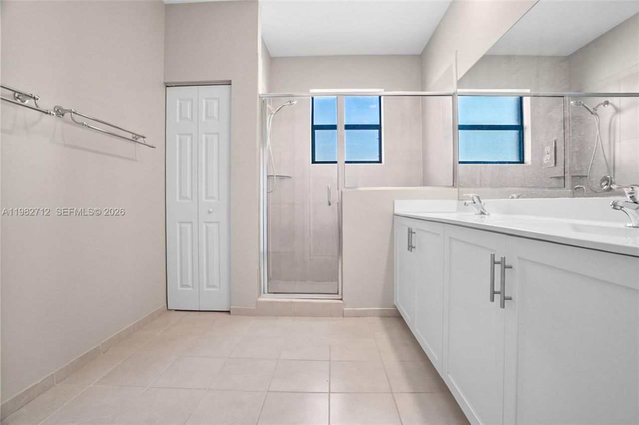 4665 Caspian Way, Davie, FL 33314 Photo