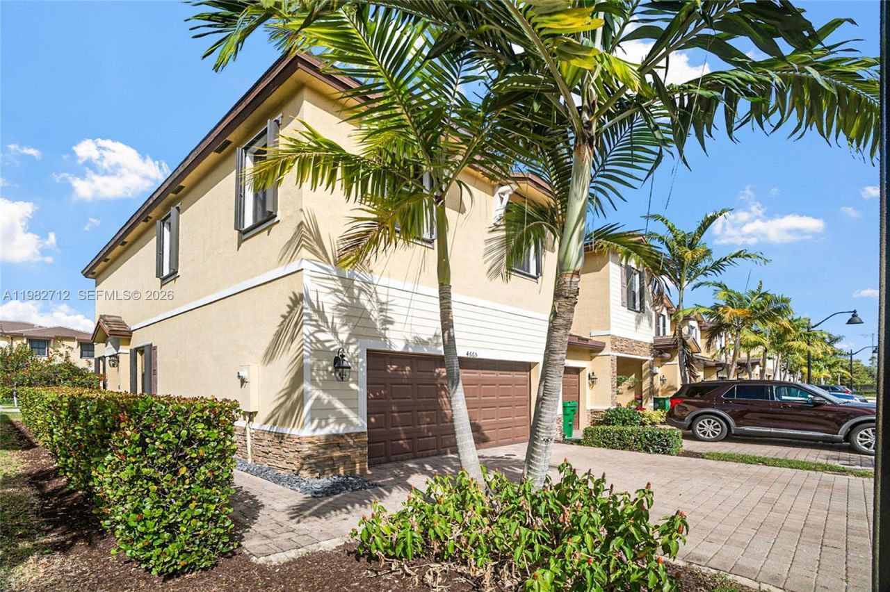 4665 Caspian Way, Davie, FL 33314 Photo