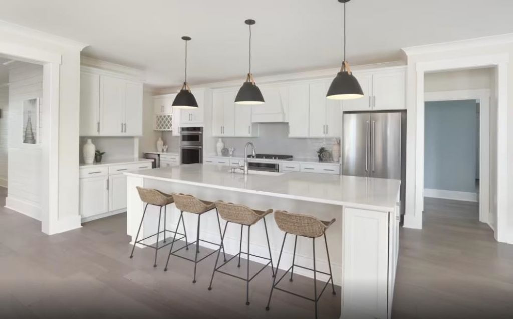 2538 Spring Rise Dr Photo 6