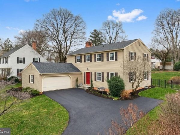 4140 WOODLYN TERRACE, YORK, PA 17402